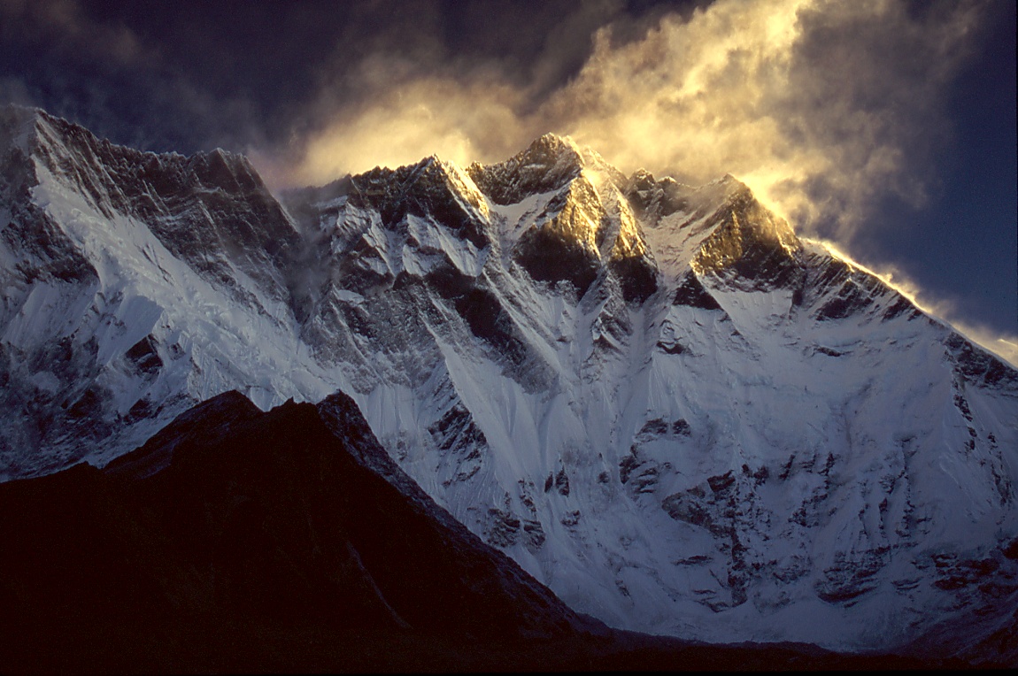 The Peak of Mount Lhotse, Tengpoche, Sagarmatha, Nepal без смс